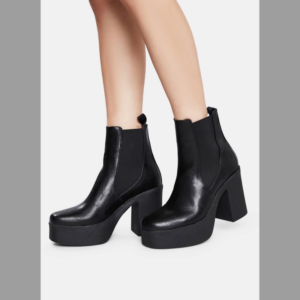 Brand new STEVE MADDEN MADGE ankle boots size 40